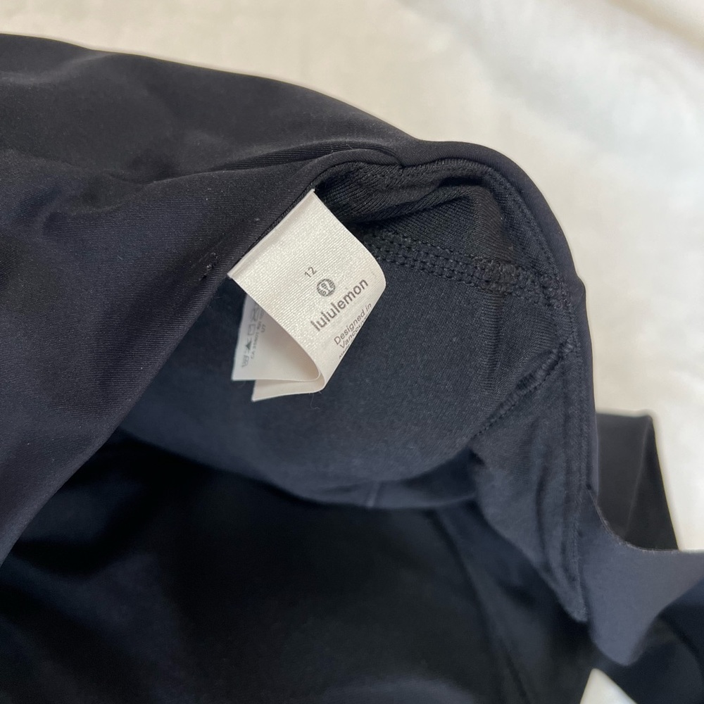 Lululemon black bra